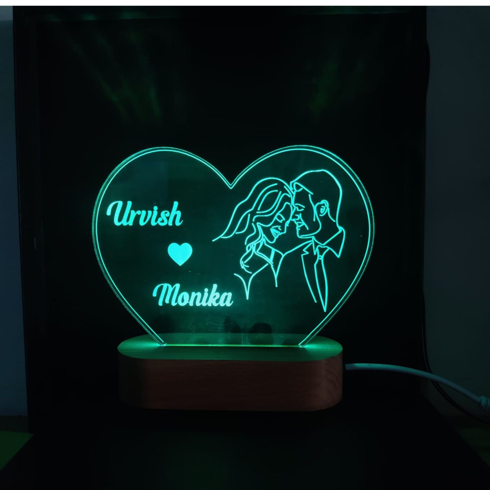 Shayona Personalized LED Heart Lamp – Custom Name