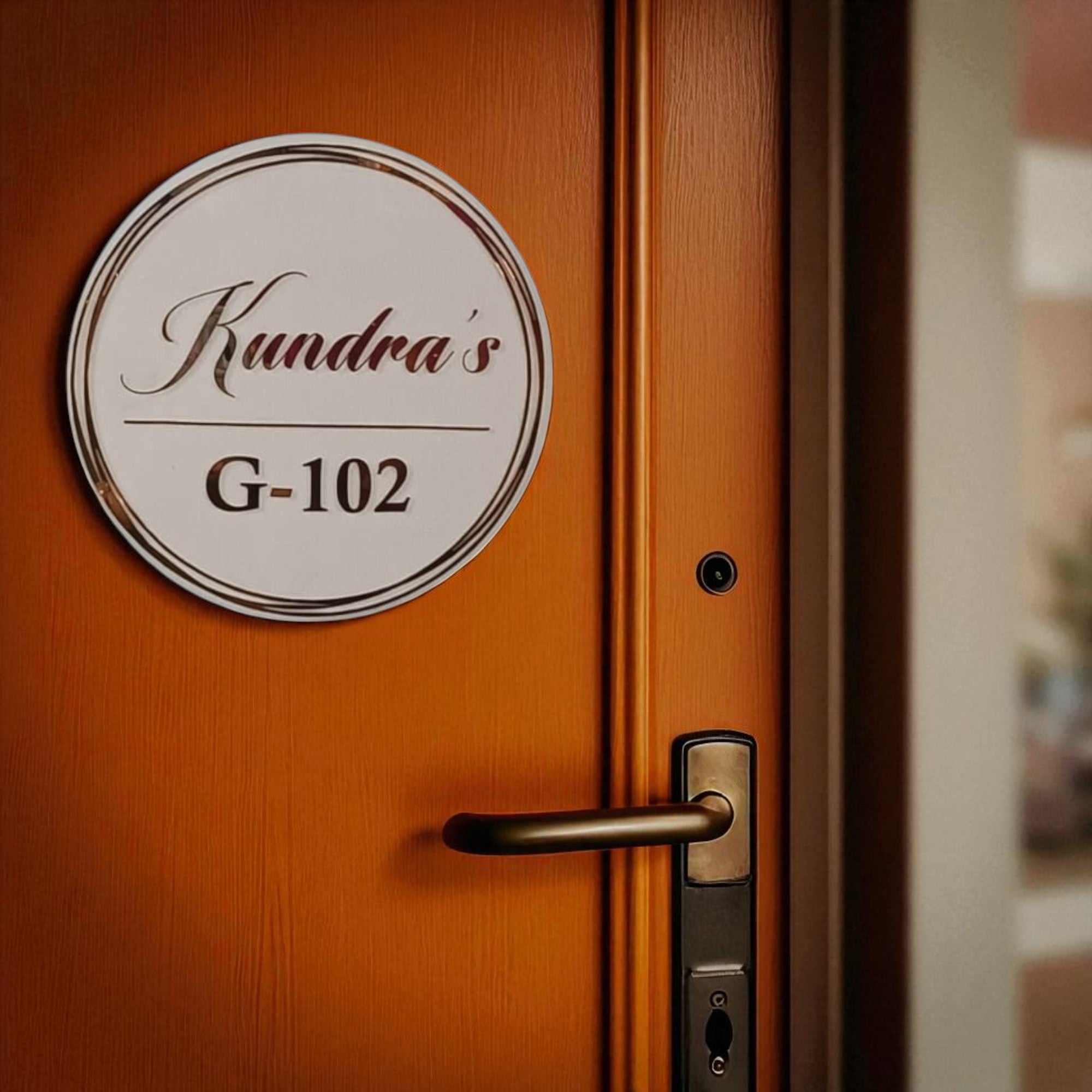 Shayona Customized Round White Acrylic Name Plate with 3D Silver Letters & Chrome Border for Home/Flat