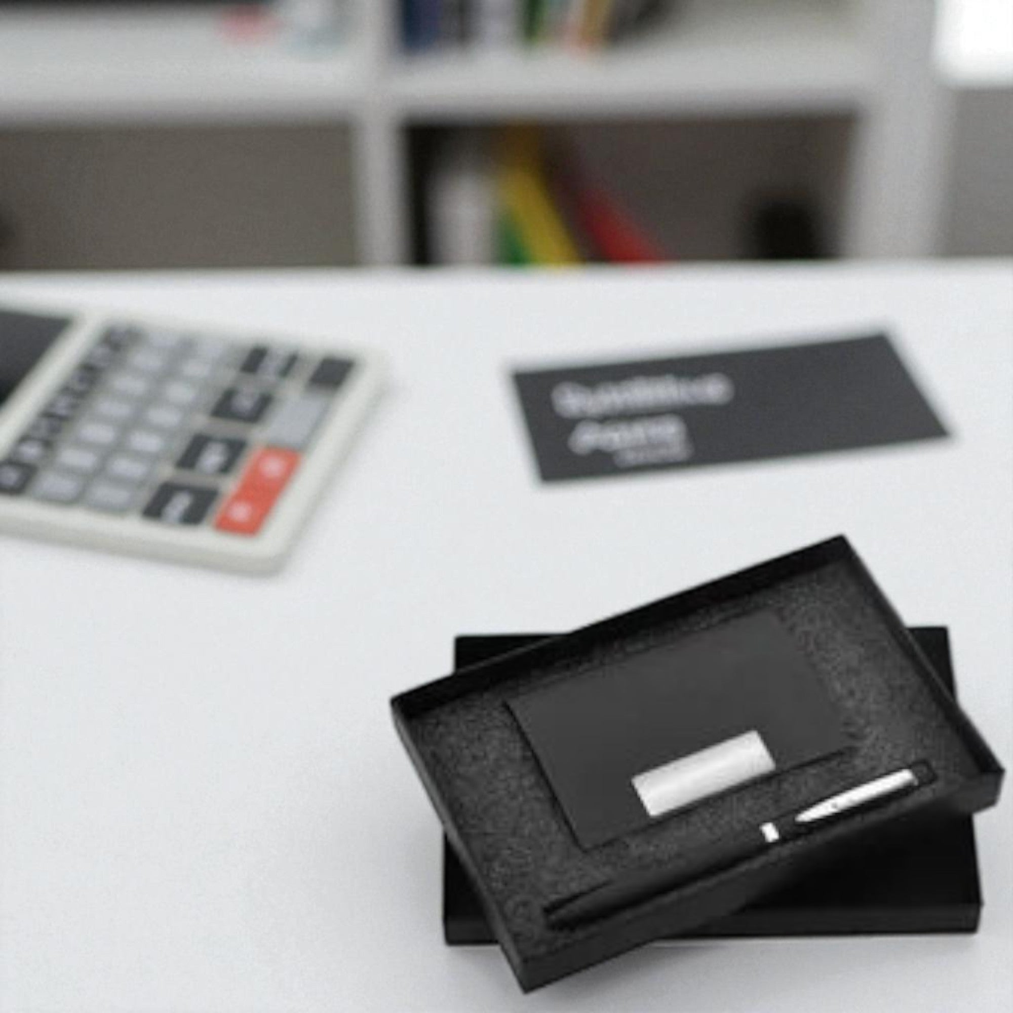 Shayona Premium 2-in-1 Gift Set – Leather Card Holder & Elegant Pen in Luxury Box | Corporate & Personal Gift Combo