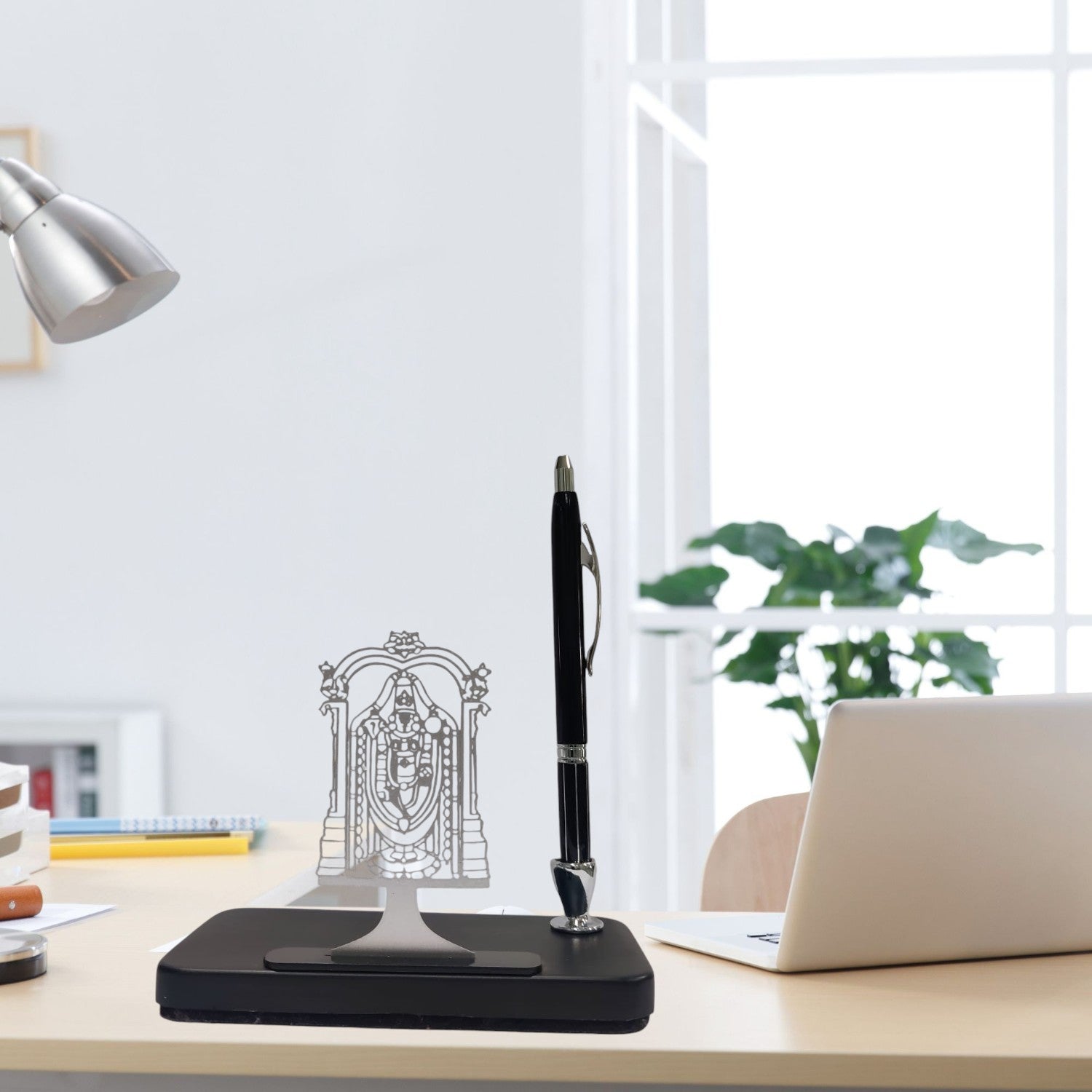 SHAYONA Personalized Doctor Pen & Keychain with Your Name Engraved Customized Gift Combo Ideal for Doctors' Day, Anniversary, Birthday, Father’s Day - Black Color