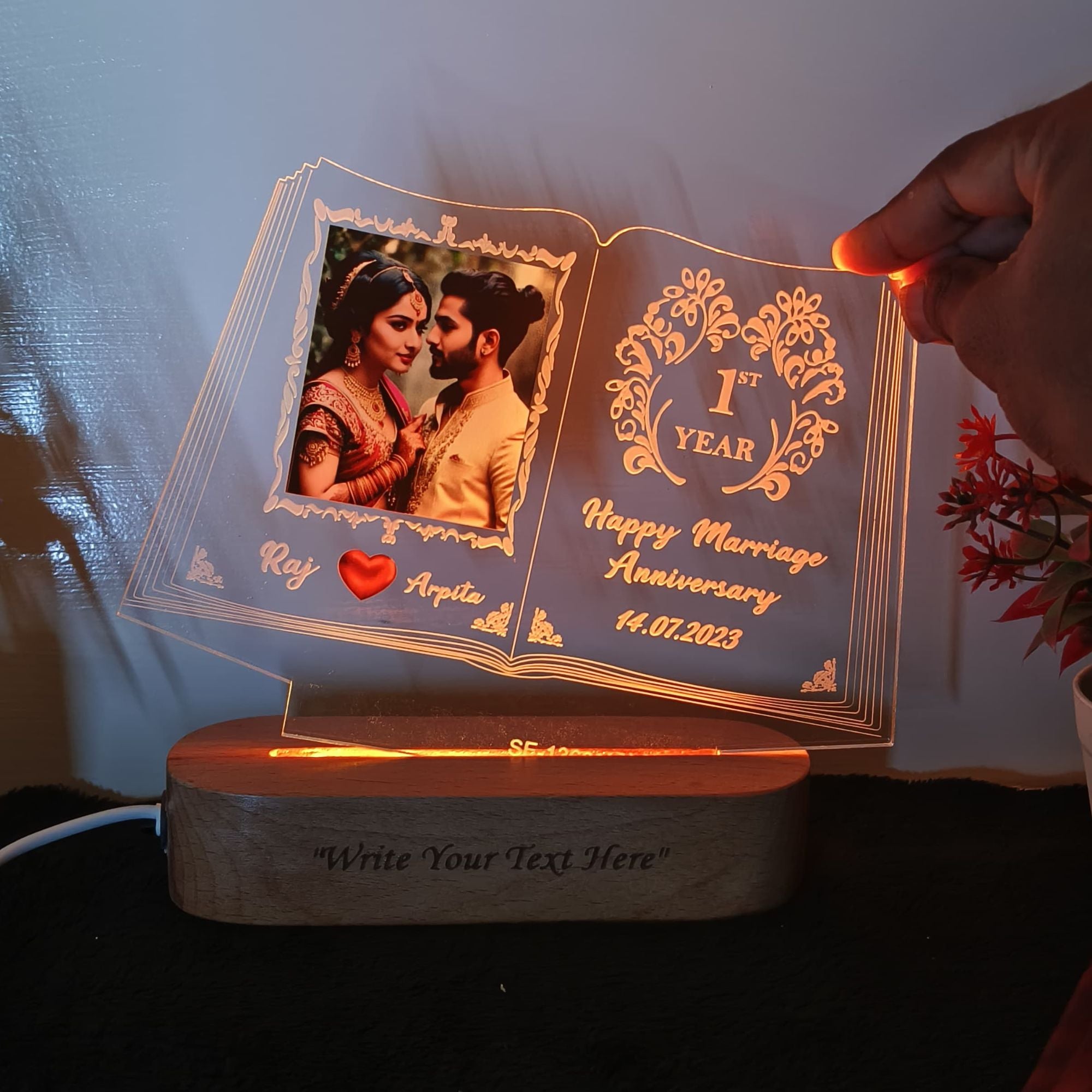 Shayona Personalized LED Table Lamp for Couples| Customized Name , photo  Night Lamp for Wedding Marriage Anniversary| Wedding Return Couple Gift for Friend, Parents, Wife, Husband