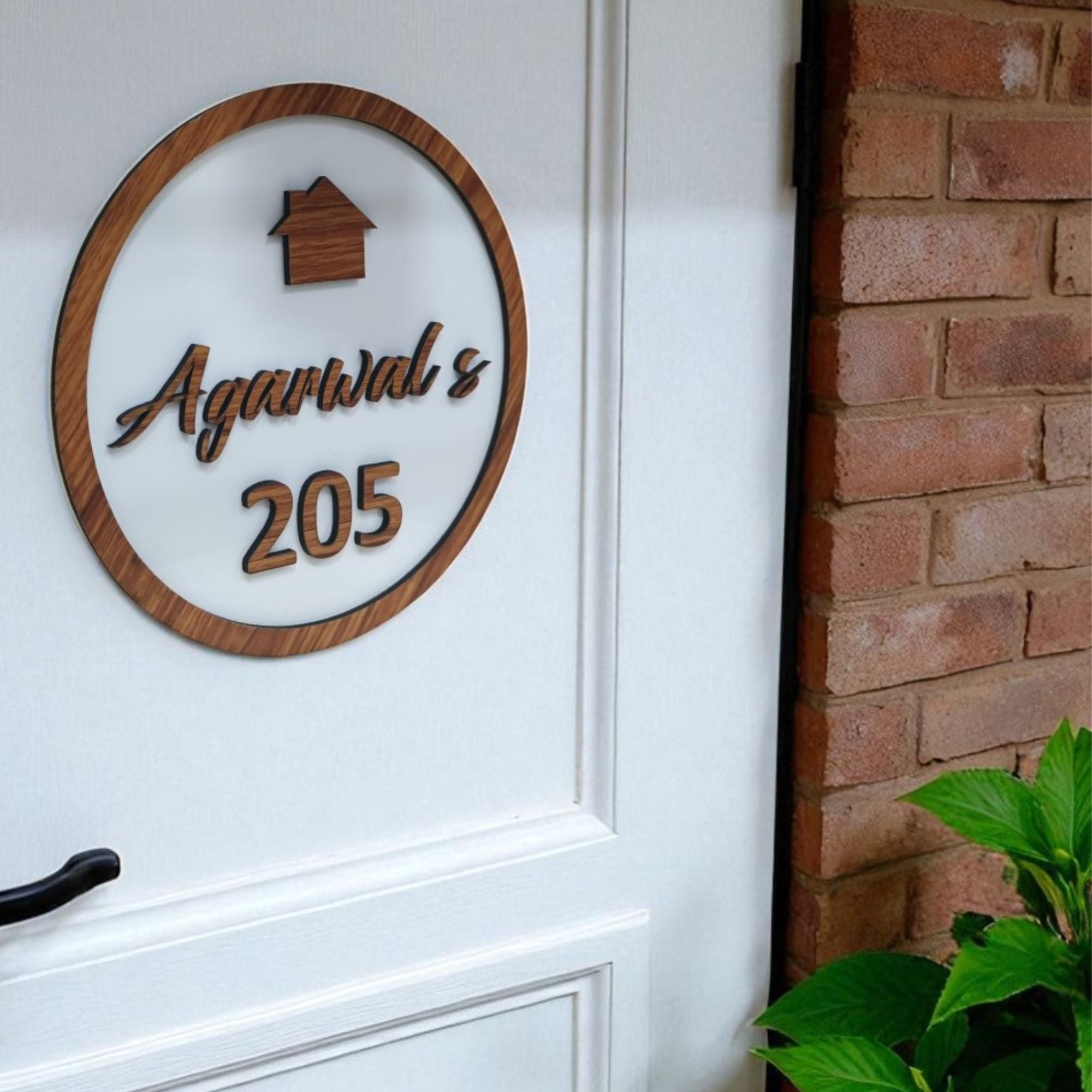 shayona gift shop Personalized Round Wooden Nameplate – Custom Home Door Sign with House Number & Family Name