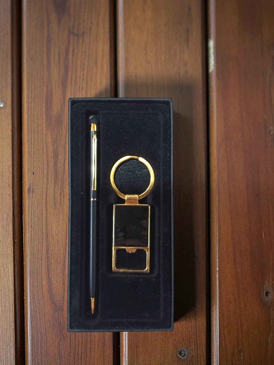 Shayona Premium gift 2-in-1 Gift Set – Elegant Pen & Metal Keychain in Luxury Box | Corporate & Personal Gifting Combo
