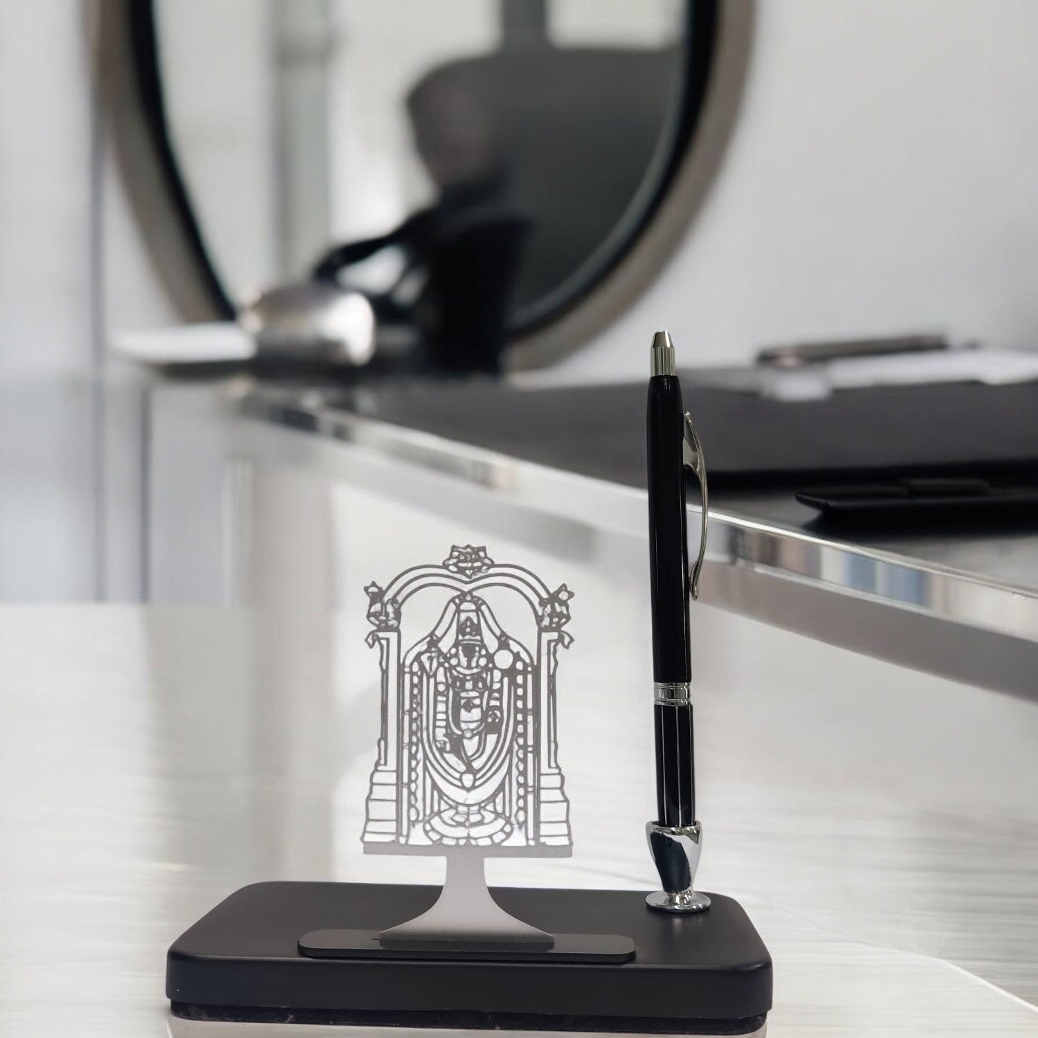 SHAYONA Personalized Doctor Pen & Keychain with Your Name Engraved Customized Gift Combo Ideal for Doctors' Day, Anniversary, Birthday, Father’s Day - Black Color